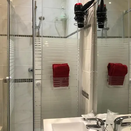 Reglisse Et Pain D'epices - D'hôtes 3*